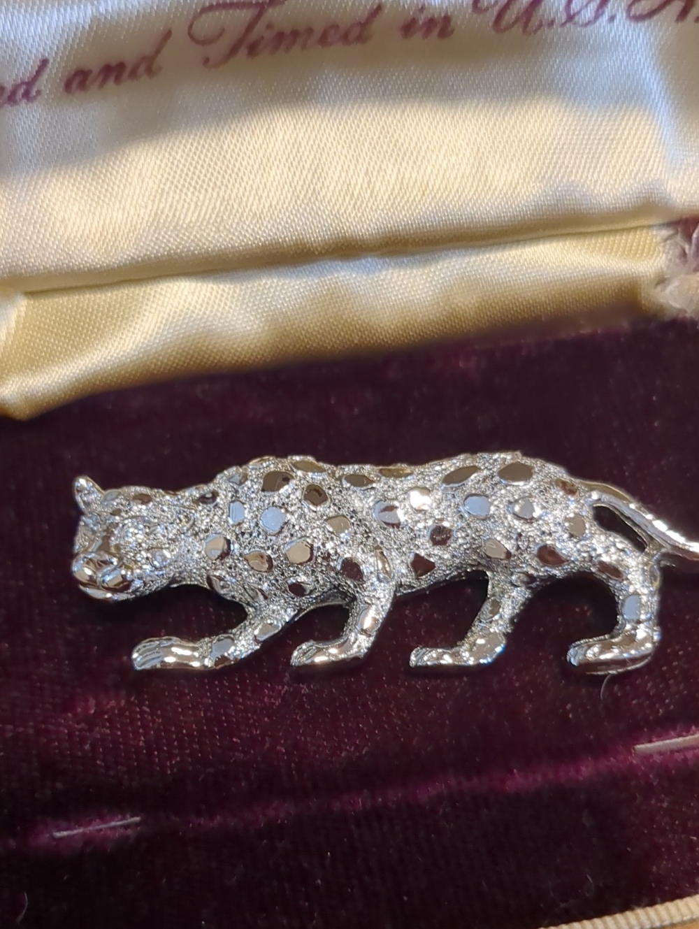 Vintage Silver Leopard Brooch Pin